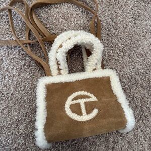 Ugg Telfar Bag - chestnut